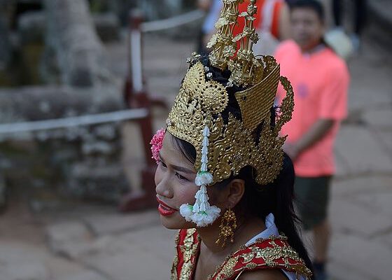 Moderne Tempeltänzerin, eine Apsara 