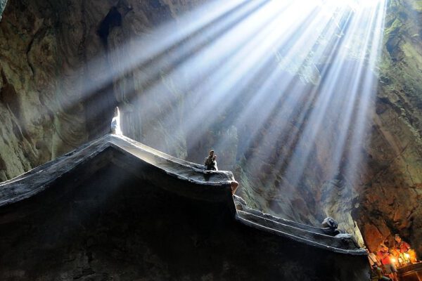 Unterirdische Höhle - Marble Mountains